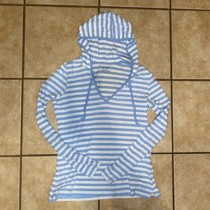 Vineyard vines hoodie size small